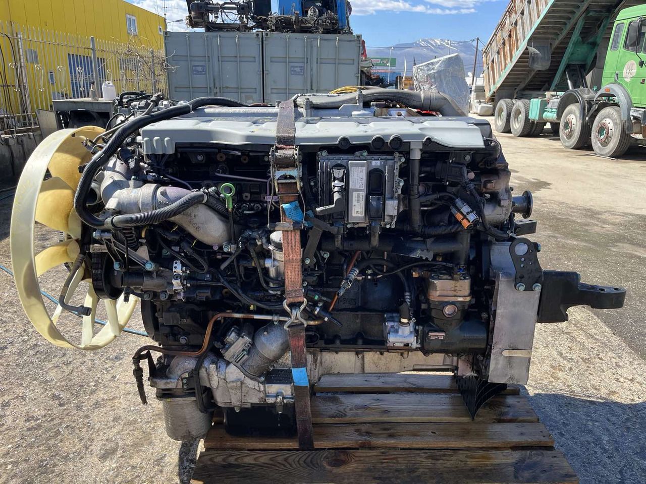 Dt spare truck parts